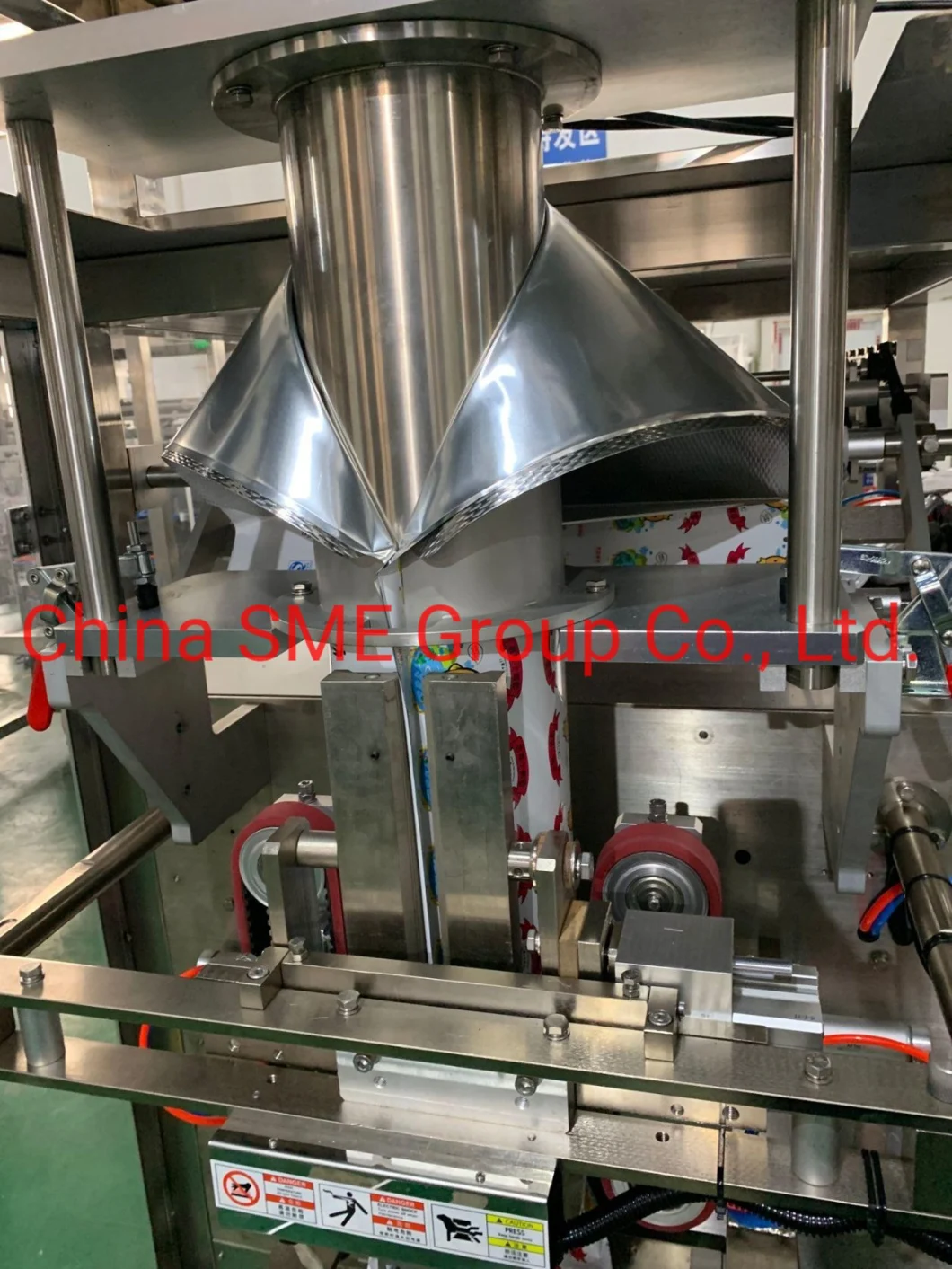 Automatic Cup Volumetric Packing Machine for Oatmeal Chips Sunflwer Seed Peanut Salt